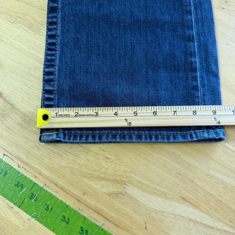 True Religion Straight Flap Jeans Mens 36x32 100% Cotton Distressed Ripped